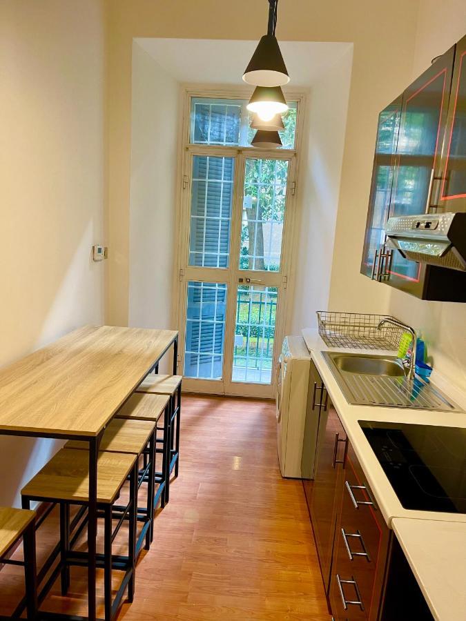Parisa House Lägenhet Rom Exteriör bild