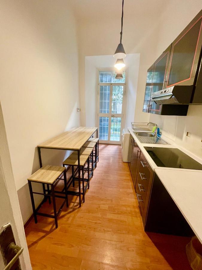 Parisa House Lägenhet Rom Exteriör bild